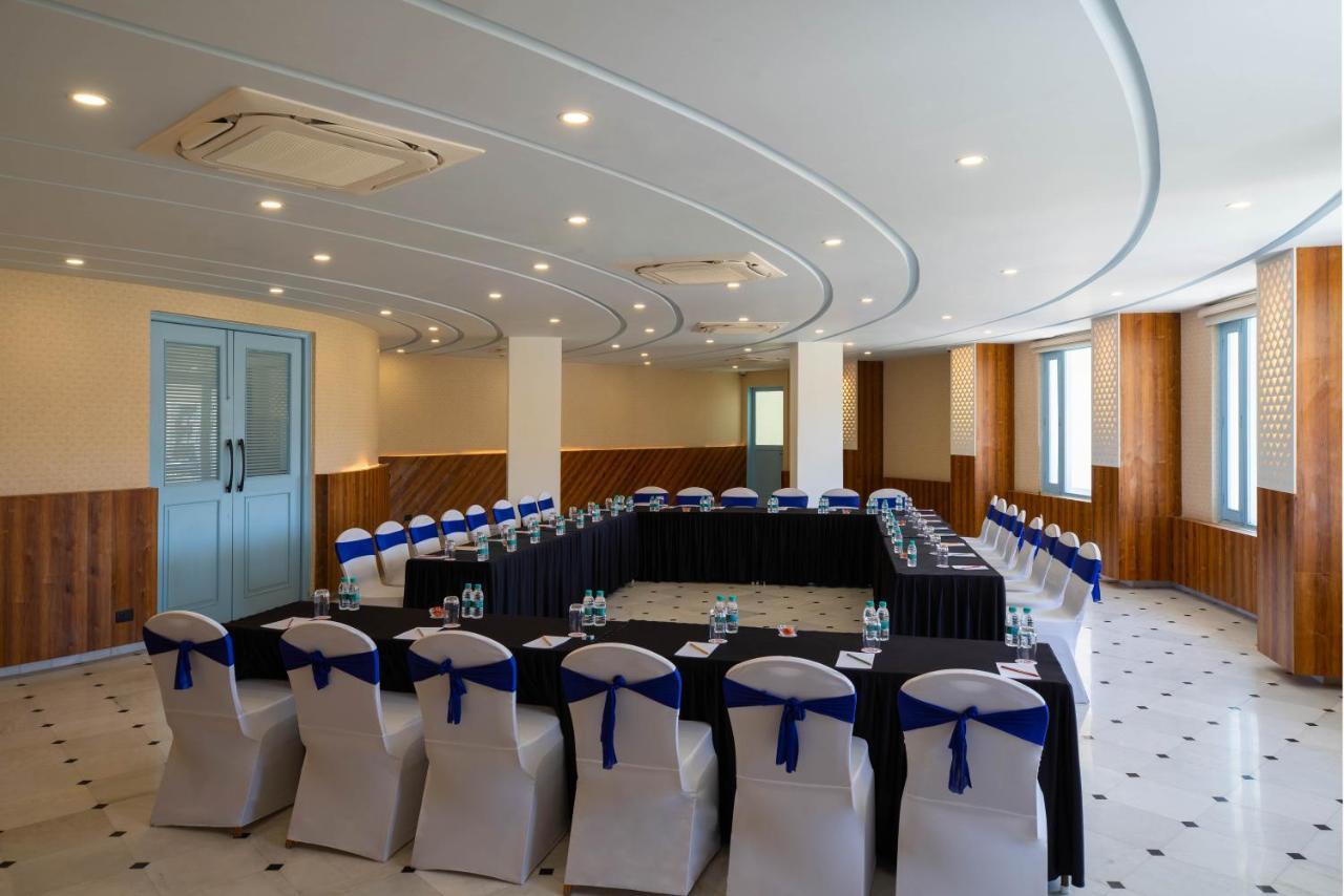 Ramee Royal Resort & Spa - Udajpur Zewnętrze zdjęcie