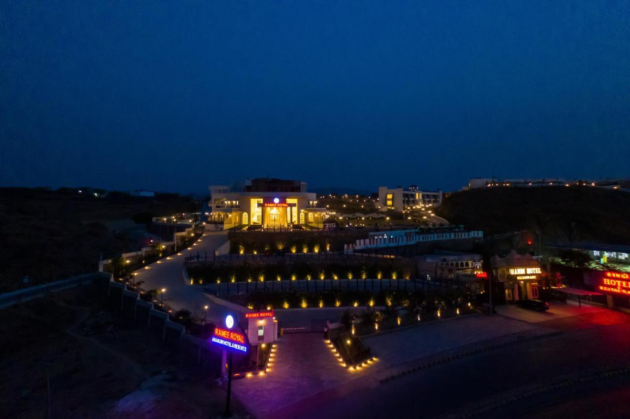 Ramee Royal Resort & Spa - Udajpur Zewnętrze zdjęcie