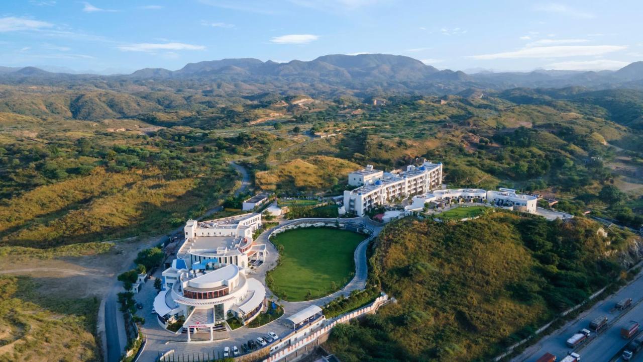 Ramee Royal Resort & Spa - Udajpur Zewnętrze zdjęcie